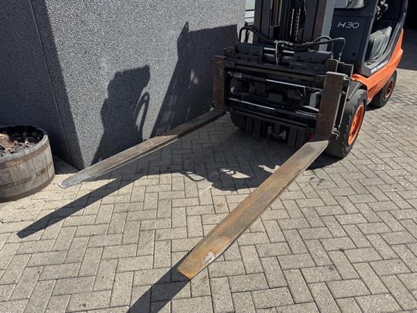 Grote foto linde h30t 03 triplo 430 freelift sideshift vorkversteller lpg 2002 agrarisch heftrucks