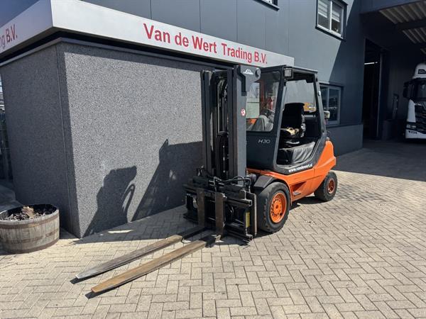 Grote foto linde h30t 03 triplo 430 freelift sideshift vorkversteller lpg 2002 agrarisch heftrucks