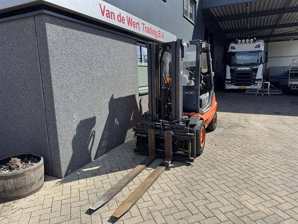Grote foto linde h30t 03 triplo 430 freelift sideshift vorkversteller lpg 2002 agrarisch heftrucks