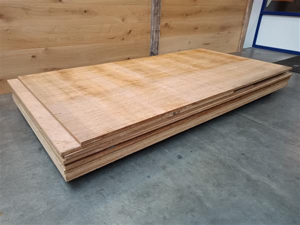 Grote foto 22mm okoume gem 110x244cm gebruikt doe het zelf en verbouw hout en planken