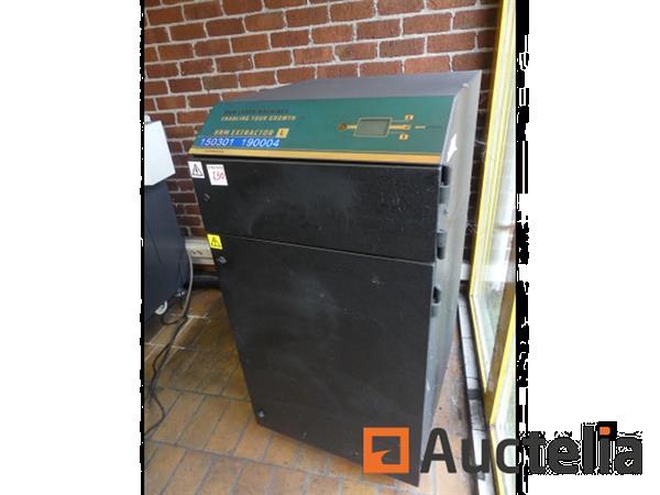 Grote foto brm 90130 lasersnijmachine en lasergraveren afzuiging ref 9760 230 doe het zelf en verbouw ijzerwaren en bevestigingsmiddelen