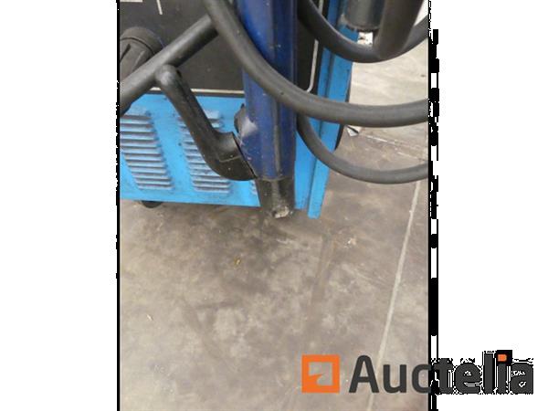 Grote foto arc lasapparaat op wielen commercy ta320 ref 9760 037 doe het zelf en verbouw ijzerwaren en bevestigingsmiddelen