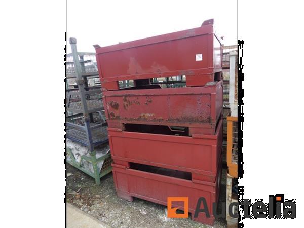 Grote foto 4 metaal bakken stapelbare ref 9760 226 doe het zelf en verbouw hefwerktuigen