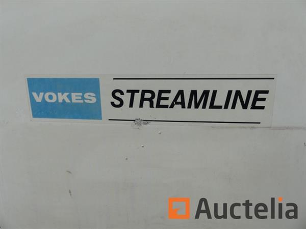 Grote foto aanhangwagen met vokes stroomlijnt het oliefiltratiesysteem agrarisch aanhangwagens