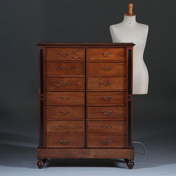 Grote foto jaarkast met 1 extra brede lade en 12 maandladen ca 1890 wellington sluitingen no281405 antiek en kunst stoelen en banken