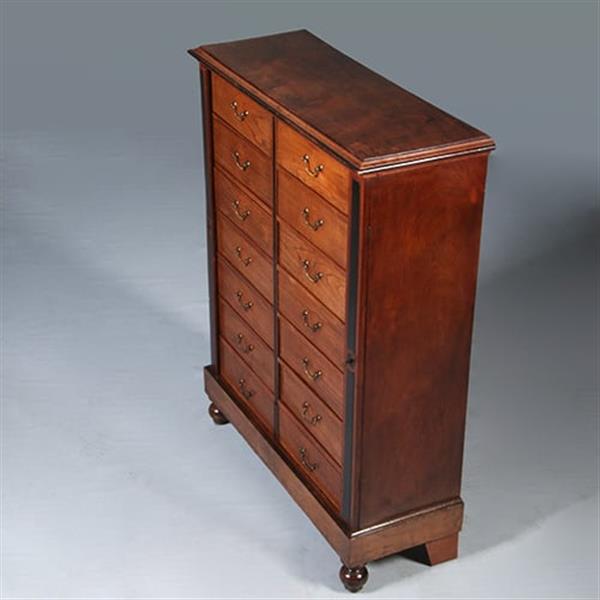 Grote foto jaarkast met 1 extra brede lade en 12 maandladen ca 1890 wellington sluitingen no281405 antiek en kunst stoelen en banken
