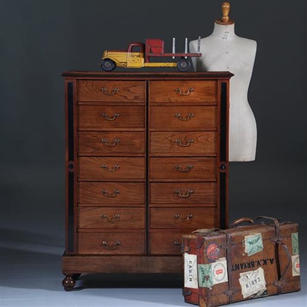 Grote foto jaarkast met 1 extra brede lade en 12 maandladen ca 1890 wellington sluitingen no281405 antiek en kunst stoelen en banken