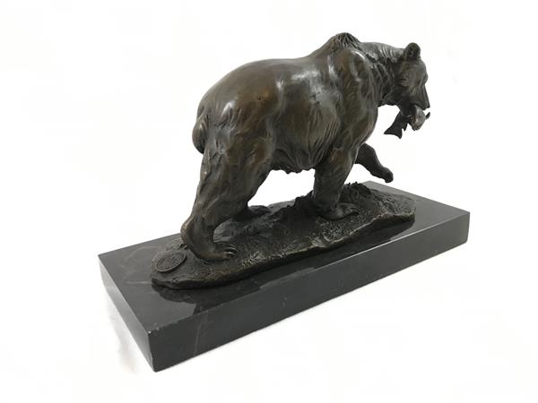 Grote foto een bronzen beeld sculptuur van een grizzly beer tuin en terras tuindecoratie