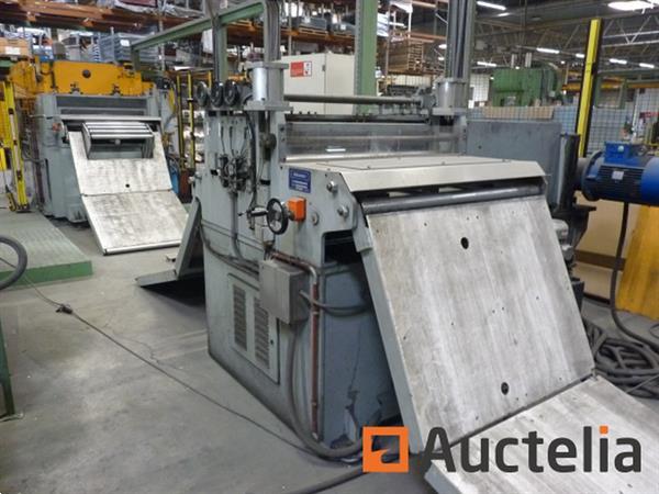 Grote foto industri le stempel en snijlijn voor metalen plaat mecasteel doe het zelf en verbouw ijzerwaren en bevestigingsmiddelen