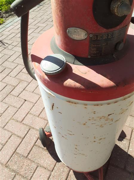 Grote foto benzine pomp. vintage . fietsen en brommers overige fietsen en brommers