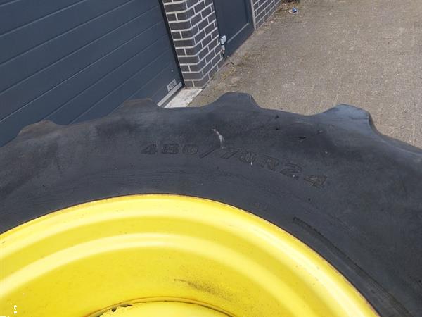 Grote foto set wielen 480 70 r24 zf steek agrarisch wielen