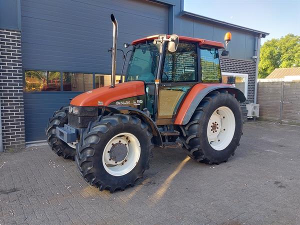 Grote foto new holland l 95 agrarisch tractoren