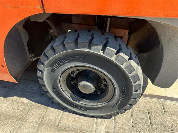 Grote foto vs 22046 triplex diesel heftruck toyota 3 5 ton sideshift freelift agrarisch heftrucks