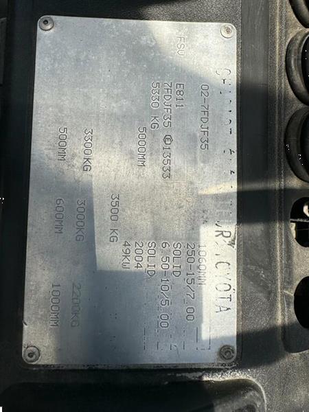 Grote foto vs 22046 triplex diesel heftruck toyota 3 5 ton sideshift freelift agrarisch heftrucks