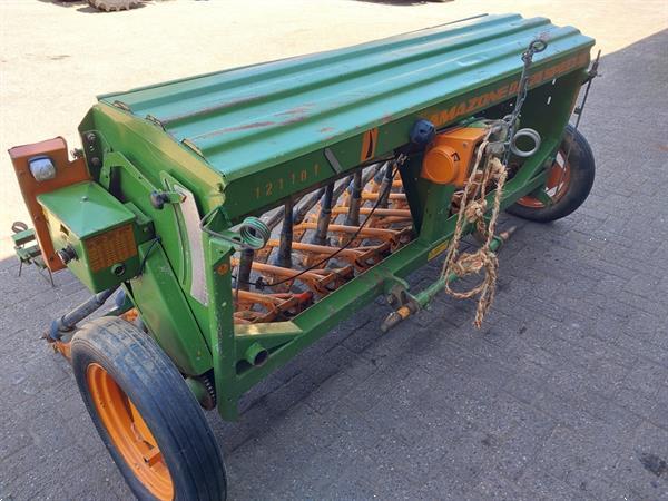 Grote foto amazone d8 25 special zaaimachine agrarisch zaaimachines