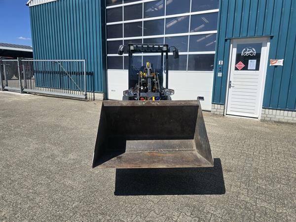 Grote foto jcb 403 plus agrarisch algemeen