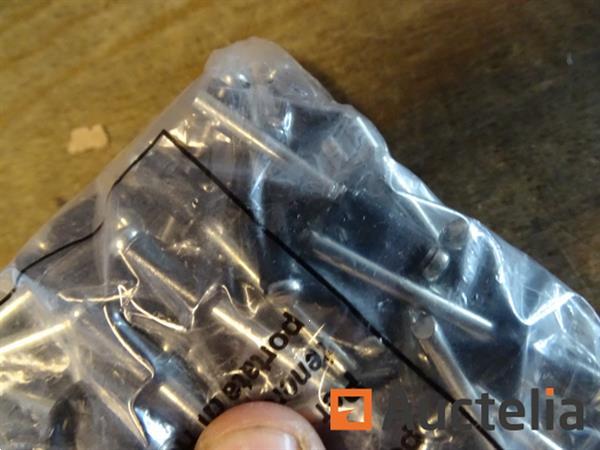 Grote foto 100 zwarte klinknagels 6 4 x 12 7 mm doe het zelf en verbouw onderdelen en accessoires