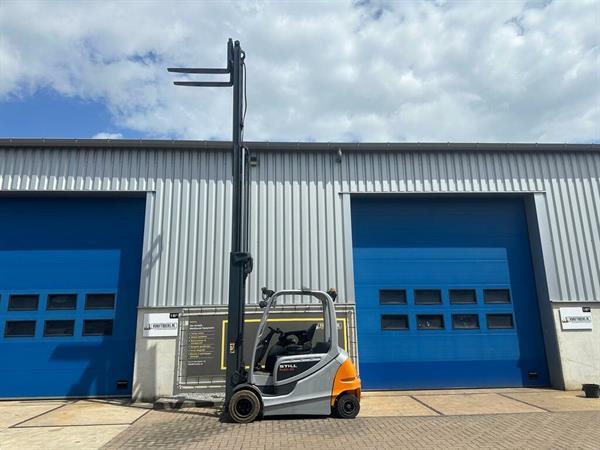Grote foto vs 22195 elektrische triplex heftruck still rx60 35 bj2019 agrarisch heftrucks