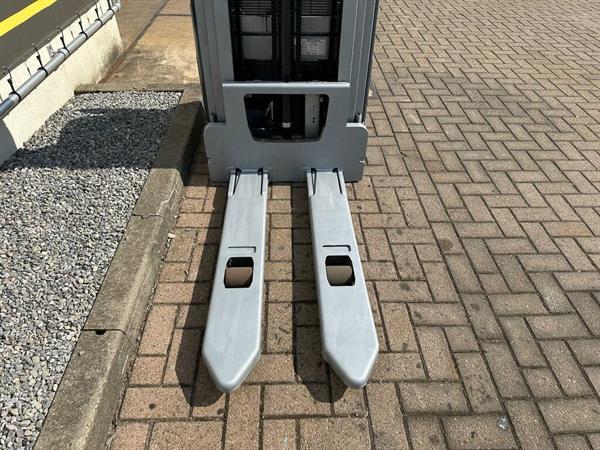 Grote foto vs 22199 elektrische triplex stapelaar still 5.466mm bj2018 doe het zelf en verbouw hefwerktuigen
