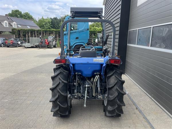 Grote foto iseki geas atk25 4wd 27 pk minitractor met frontlader voorlader agrarisch tractoren
