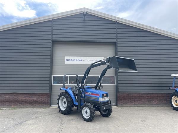 Grote foto iseki geas atk25 4wd 27 pk minitractor met frontlader voorlader agrarisch tractoren