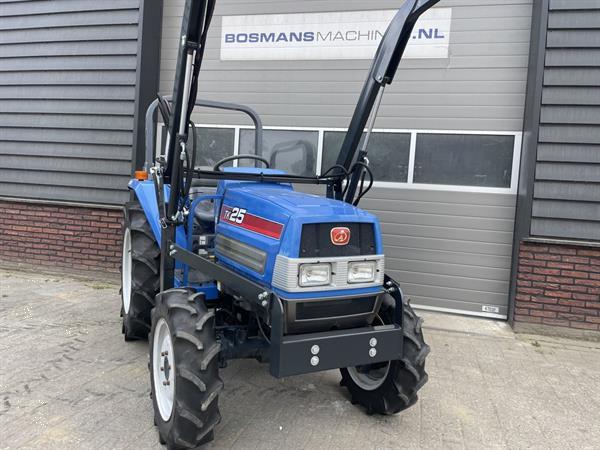 Grote foto iseki geas atk25 4wd 27 pk minitractor met frontlader voorlader agrarisch tractoren