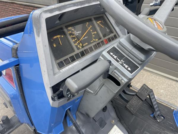 Grote foto iseki geas atk25 4wd 27 pk minitractor met frontlader voorlader agrarisch tractoren