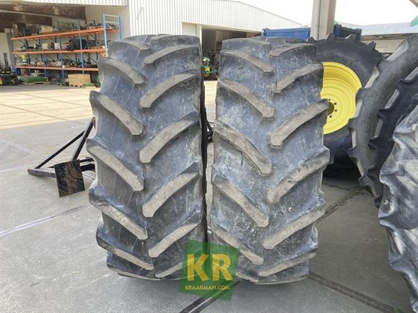Grote foto pirelli 580 70r38 banden 692570 agrarisch wielen