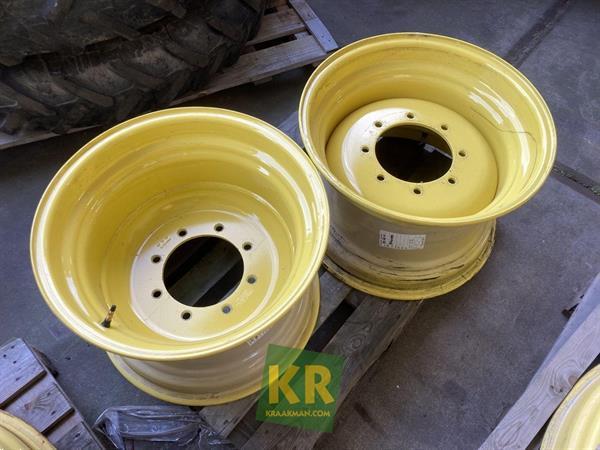 Grote foto john deere 16 x 24 velg 692573 agrarisch tuinbouw