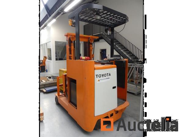 Grote foto toyota 2fbrs20 reachtruck doe het zelf en verbouw hefwerktuigen