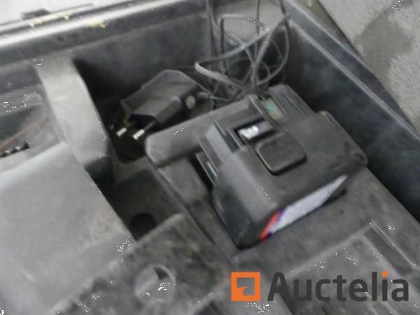 Grote foto batterij spijkermachine grinder doe het zelf en verbouw gereedschappen en machines