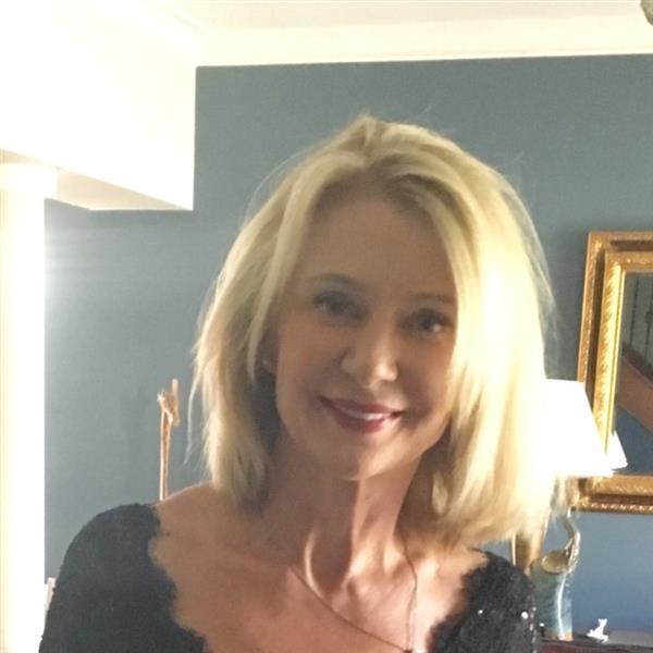 Grote foto jij relatie met een klein maar fijn vrouwtje contacten en berichten vrouw zoekt man