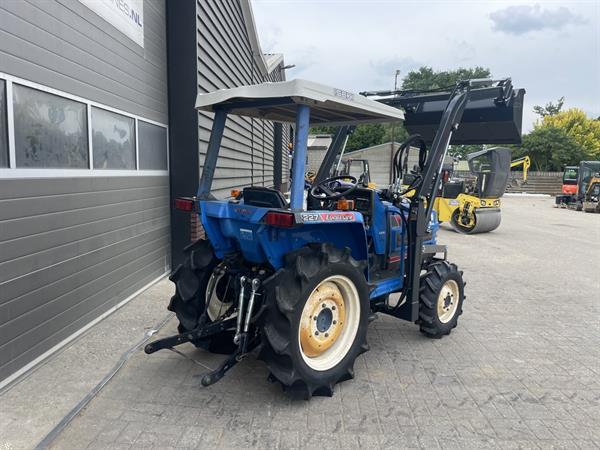 Grote foto iseki ta227 4wd 25 pk minitractor met frontlader voorlader agrarisch tractoren