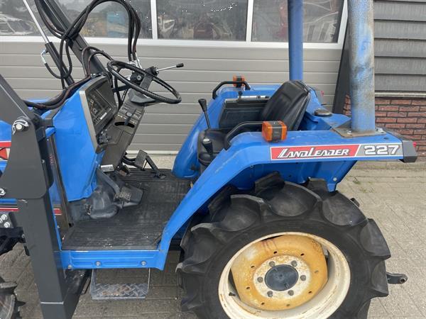 Grote foto iseki ta227 4wd 25 pk minitractor met frontlader voorlader agrarisch tractoren