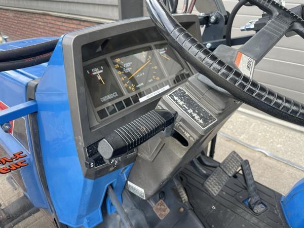 Grote foto iseki ta227 4wd 25 pk minitractor met frontlader voorlader agrarisch tractoren