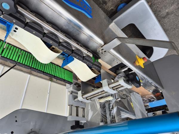 Grote foto rgd vr 6 genio flowpackmachine voor losse kwetsbare producten zoals courgettes en aubergines agrarisch tuinbouw