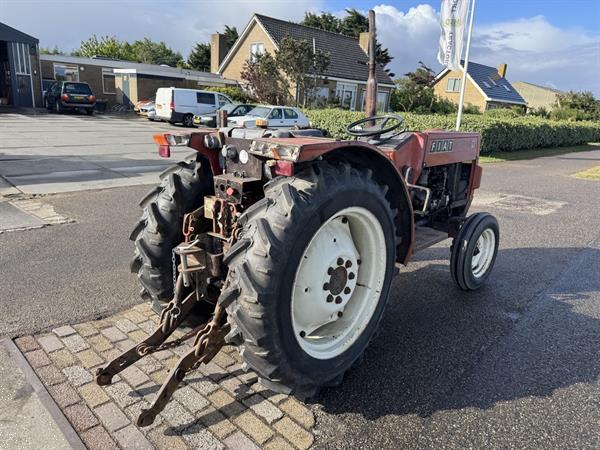 Grote foto fiat 570 agrarisch tractoren