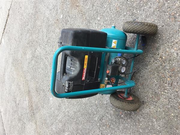 Grote foto gebruikte compressor makita ac240 doe het zelf en verbouw compressors