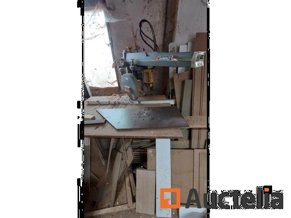 Grote foto radiaalzaagmachine dewalt 110 doe het zelf en verbouw ijzerwaren en bevestigingsmiddelen