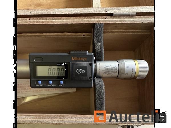 Grote foto metaalindustrie mitutoyo micrometer doe het zelf en verbouw ijzerwaren en bevestigingsmiddelen