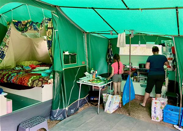 Grote foto gerjak tago dessert vouwwagen caravans en kamperen vouwwagens