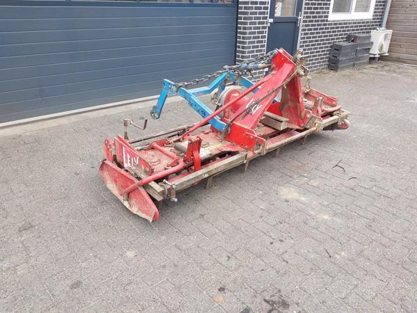 Grote foto lely 250 20 rotorkopeg 250 cm breed agrarisch akkerbouw