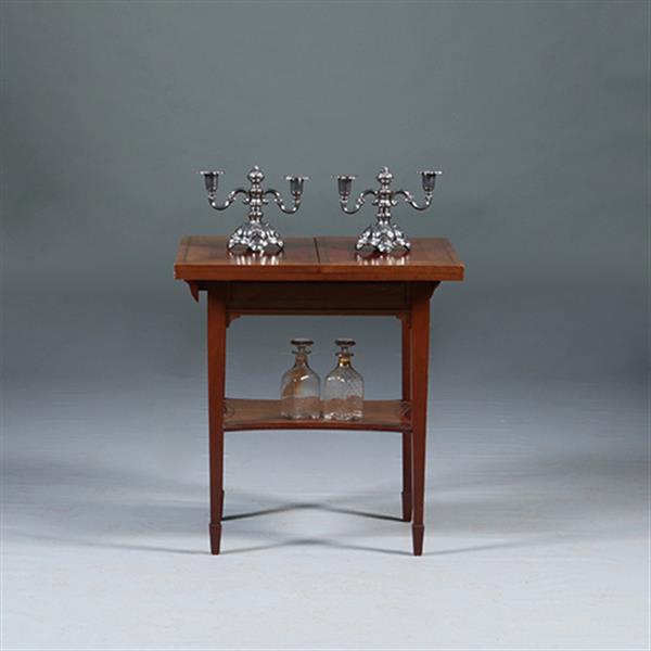 Grote foto zeer strakke side table of wandtafel met inklapbare zijbladen ca 1900 messing ingelegd no.283050 antiek en kunst stoelen en banken