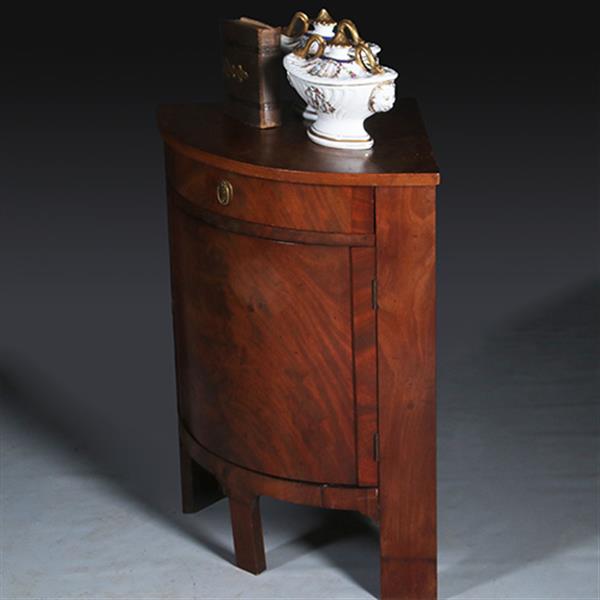 Grote foto lage 1 deurs biedermeier hoekkast met deur en lade hollands ca 1820 no.432715 antiek en kunst stoelen en banken