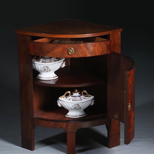 Grote foto lage 1 deurs biedermeier hoekkast met deur en lade hollands ca 1820 no.432715 antiek en kunst stoelen en banken