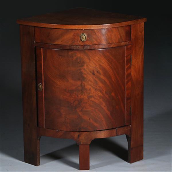 Grote foto lage 1 deurs biedermeier hoekkast met deur en lade hollands ca 1820 no.432715 antiek en kunst stoelen en banken