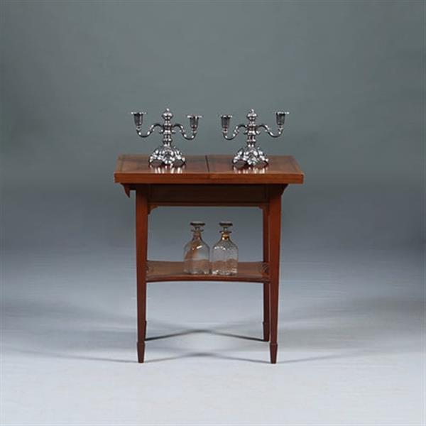 Grote foto zeer strakke side table of wandtafel met inklapbare zijbladen ca 1900 messing ingelegd no.283050 antiek en kunst stoelen en banken