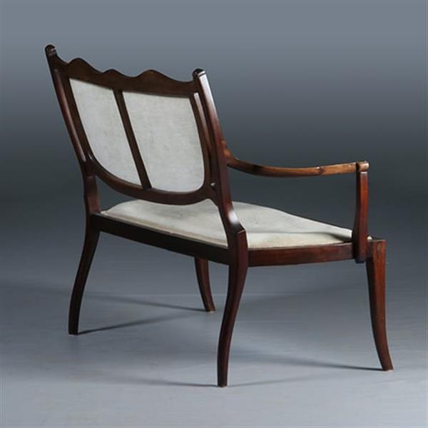 Grote foto bijzonder elegant bankje in hepplewhite ca. 1880 incl. bekleding naar wens. no.291301 antiek en kunst stoelen en banken