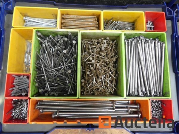Grote foto schroeven en hardware in doos doe het zelf en verbouw onderdelen en accessoires