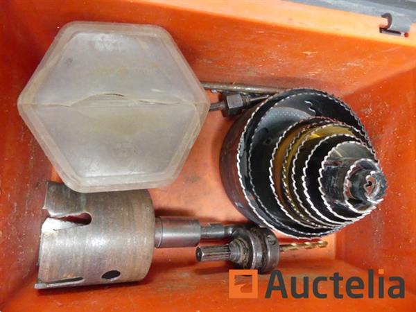 Grote foto hardware met 1 doos gatenzaag doe het zelf en verbouw onderdelen en accessoires
